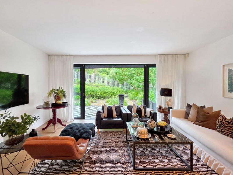 2 Bedroom Property for Sale in Camps Bay Western Cape